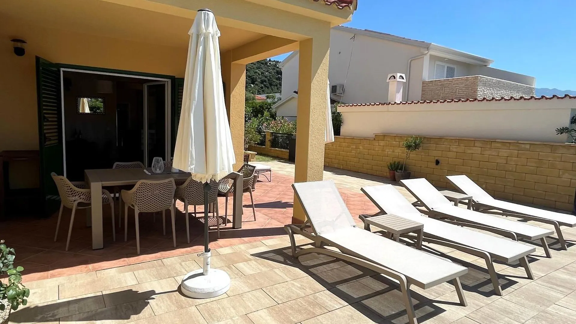 Ferienhaus Sommerflucht 2 Barbat na Rabu 0*,  Croatia