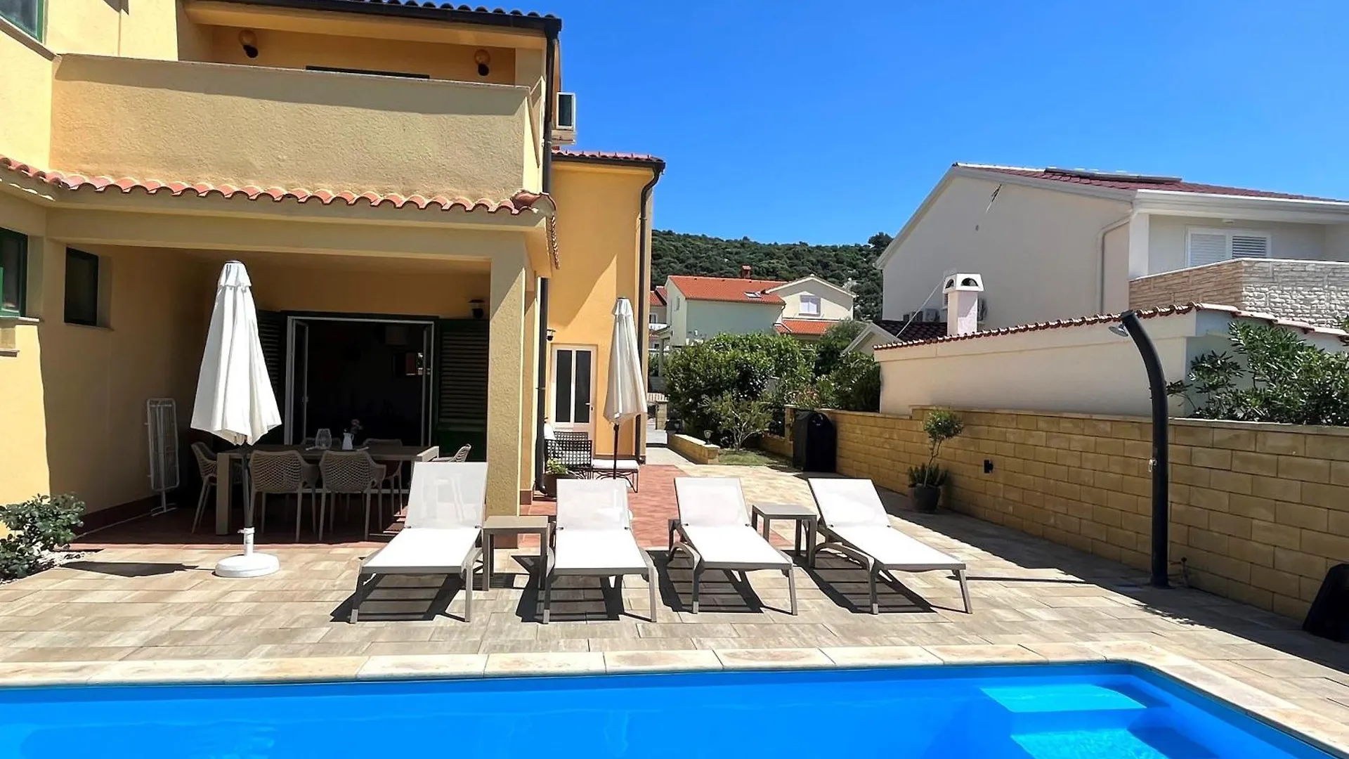 Ferienhaus Sommerflucht 2 Barbat na Rabu